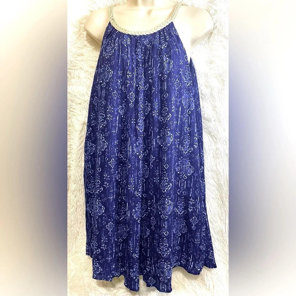 Pinky Blue Dress. Size M.